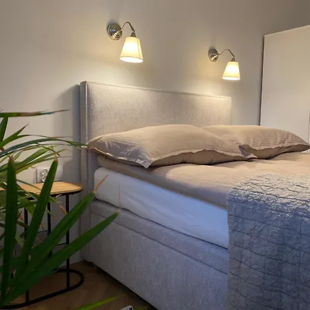 Prinz Point Apartment, 40 Walowa Street,